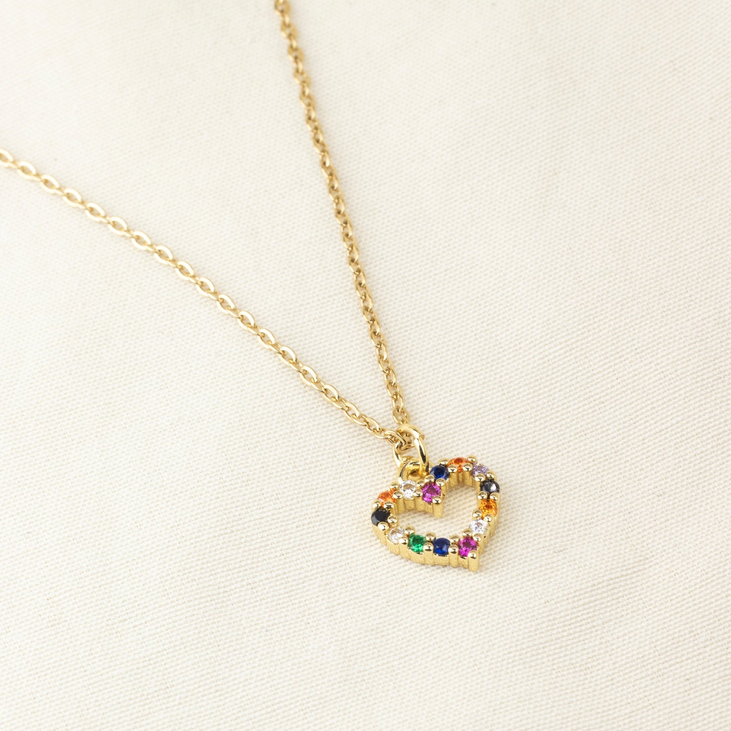 Collar Bling Rainbow Corazón en Acero Dorado