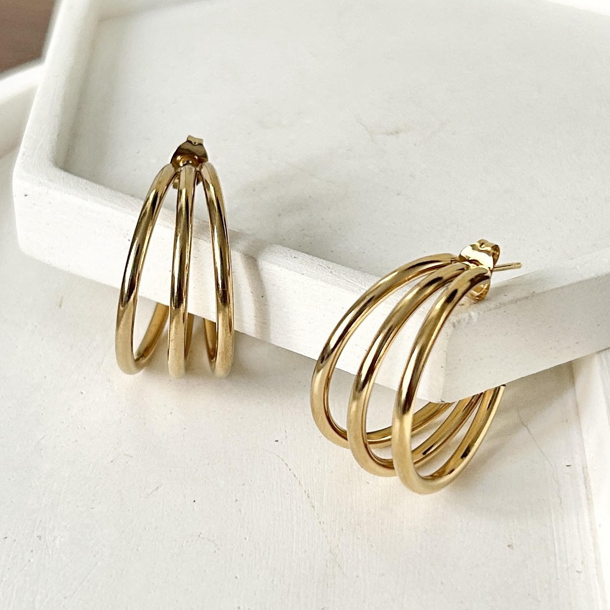 Argollas Strips en Acero Dorado
