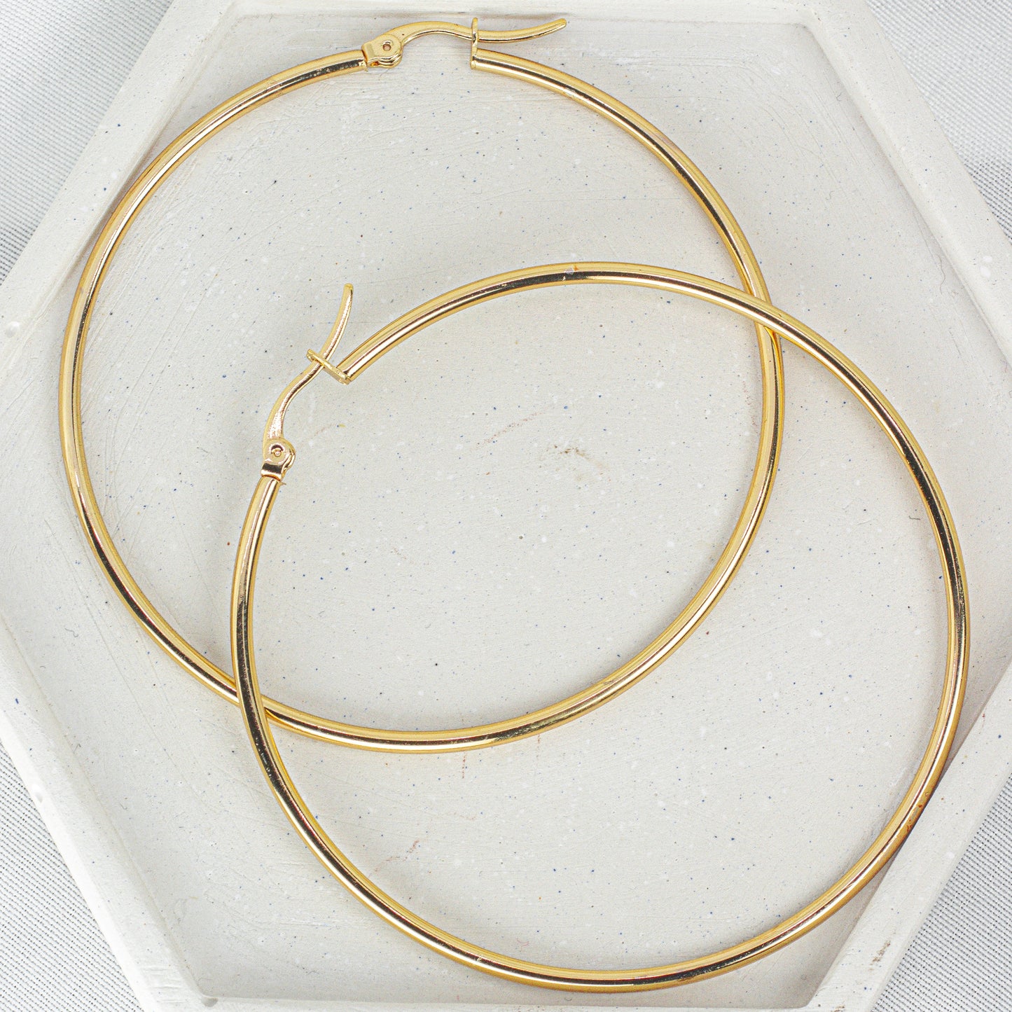 Argollas Clásicas en Acero Dorado