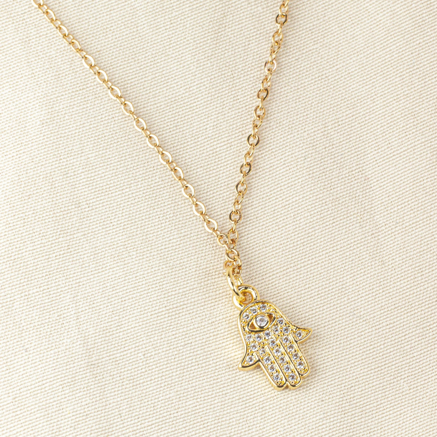 Collar Bling Mano Turca en Acero Dorado